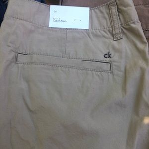 Men’s Calvin Klein Khaki Shorts-Size 34